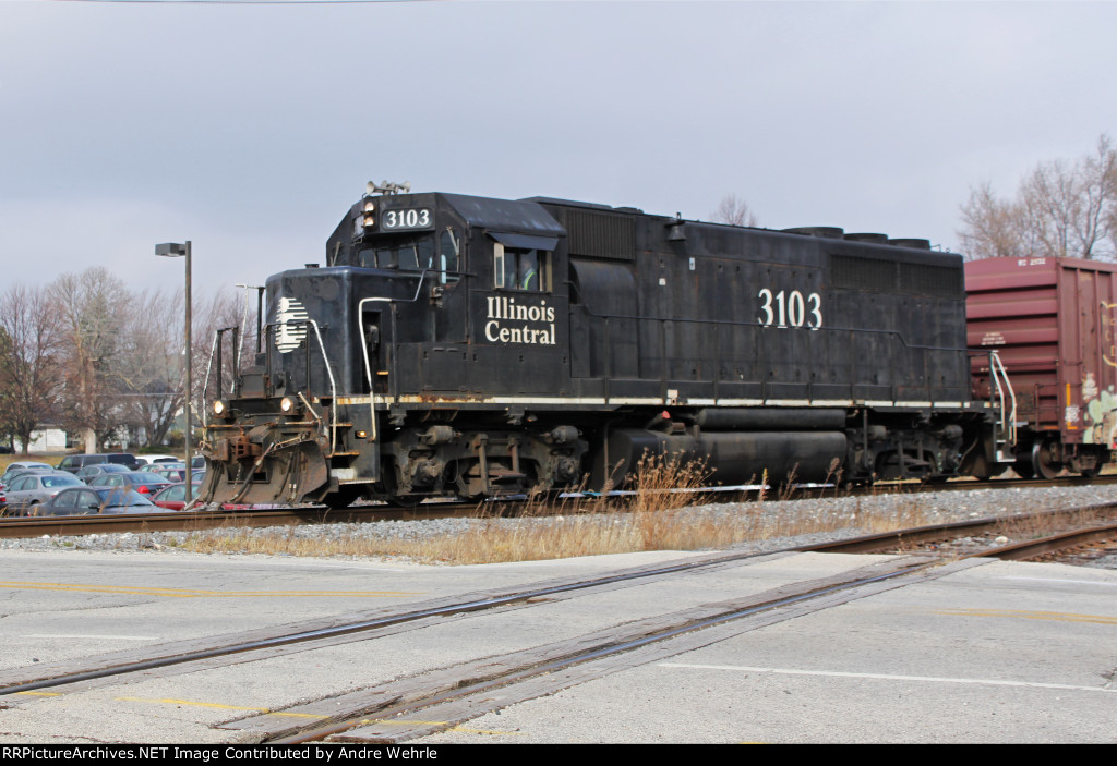 IC 3103 approaches Green Rd. with the returning L504